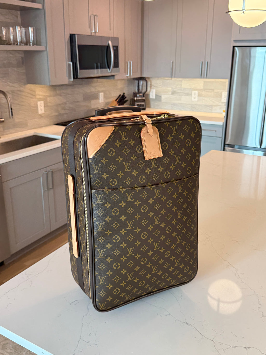 Louis Vuitton Pegase 55 Carry On