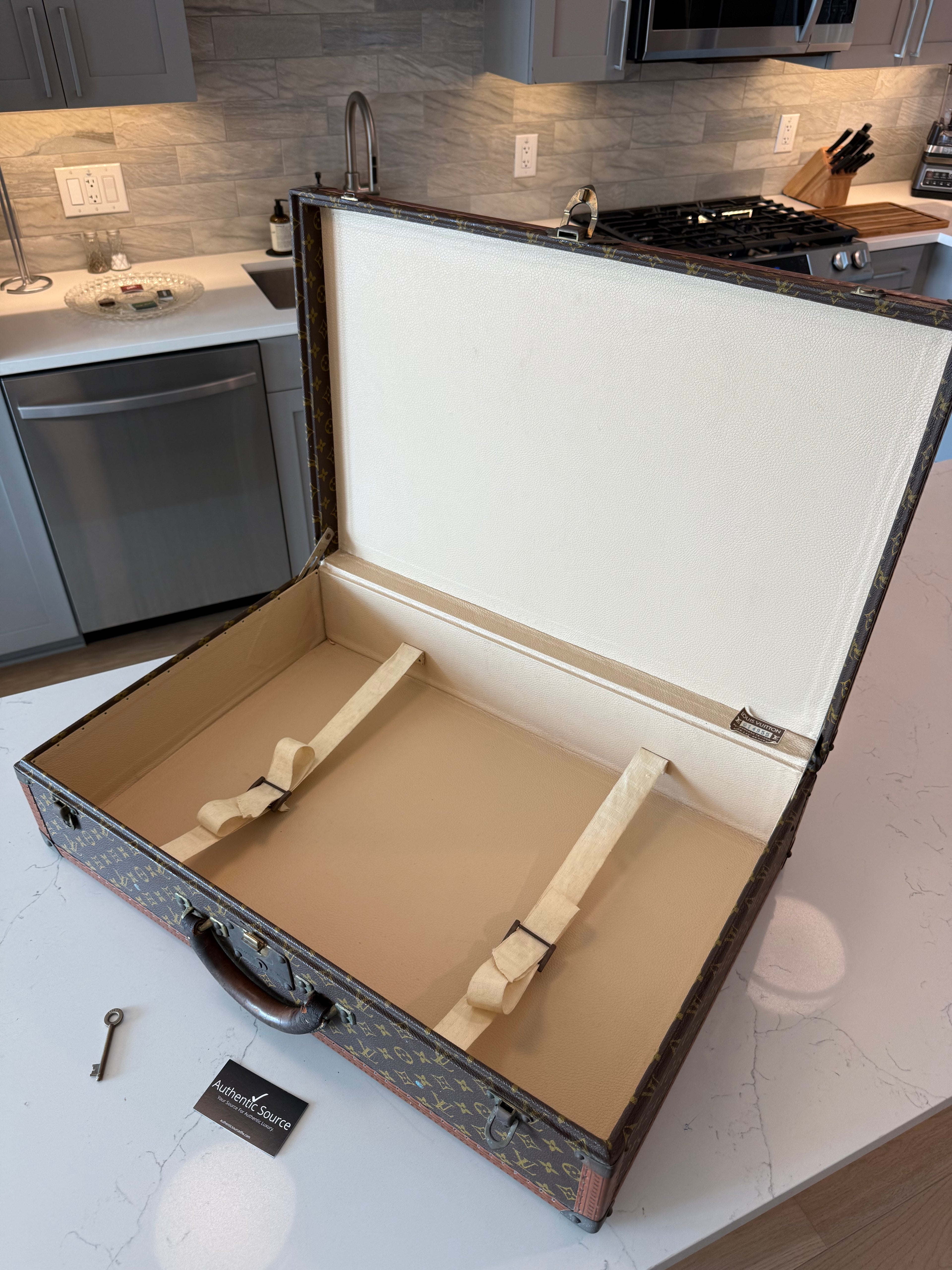 Louis Vuitton Bisten 65 Trunk