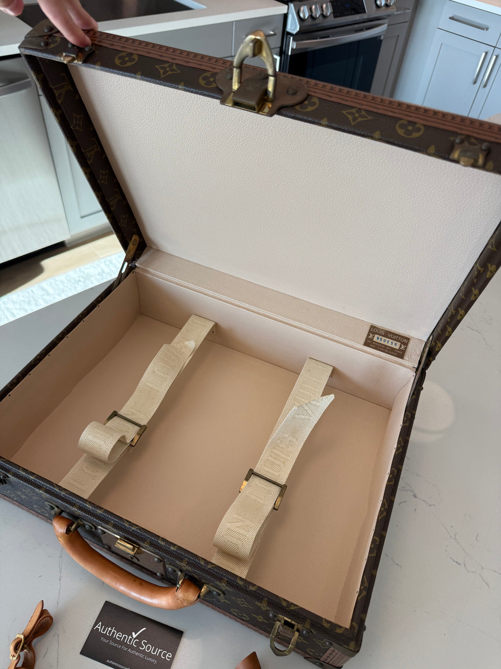 Louis Vuitton Cotteville 45