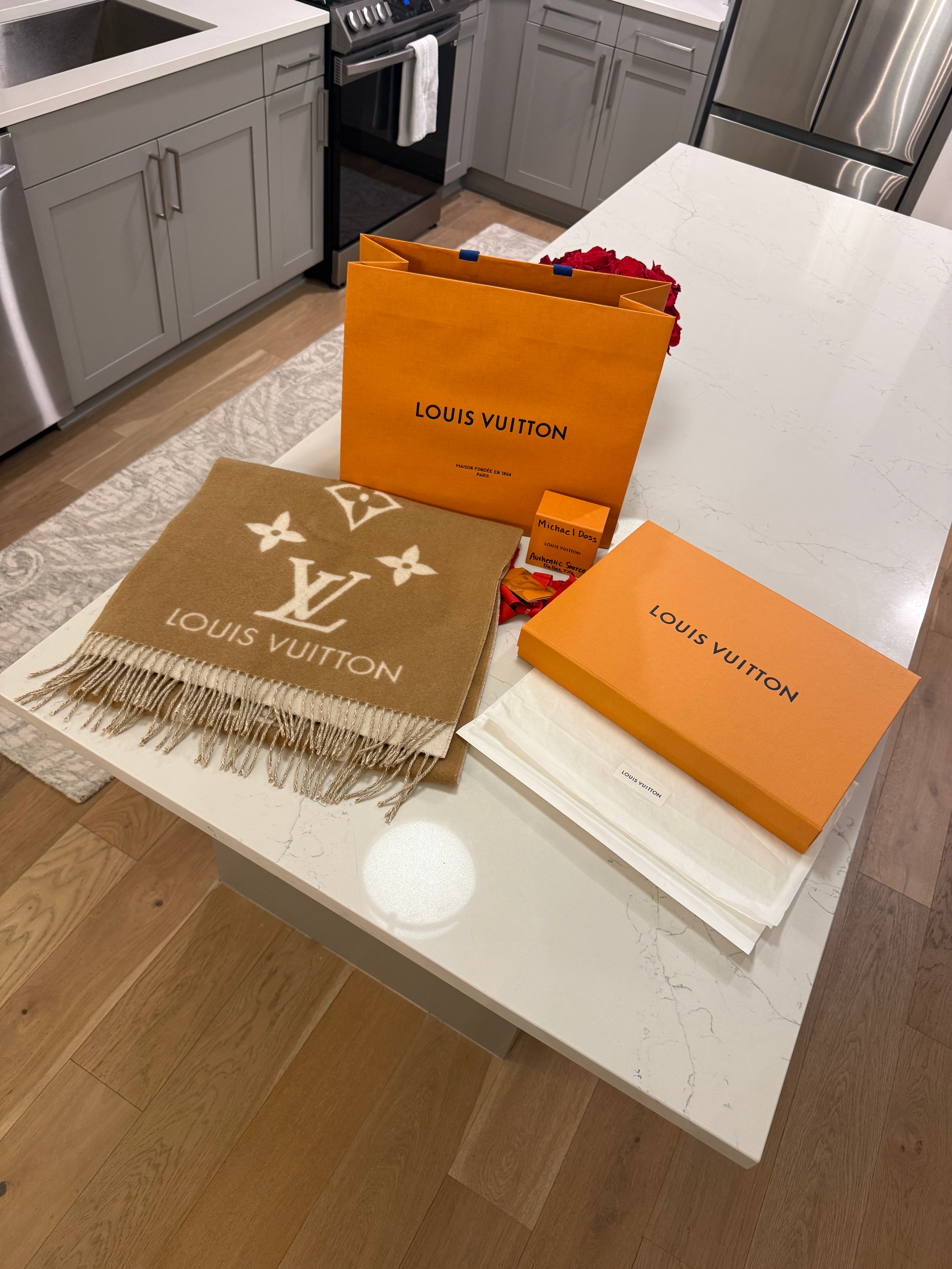 Louis Vuitton Cashmere Reykjavik Scarf