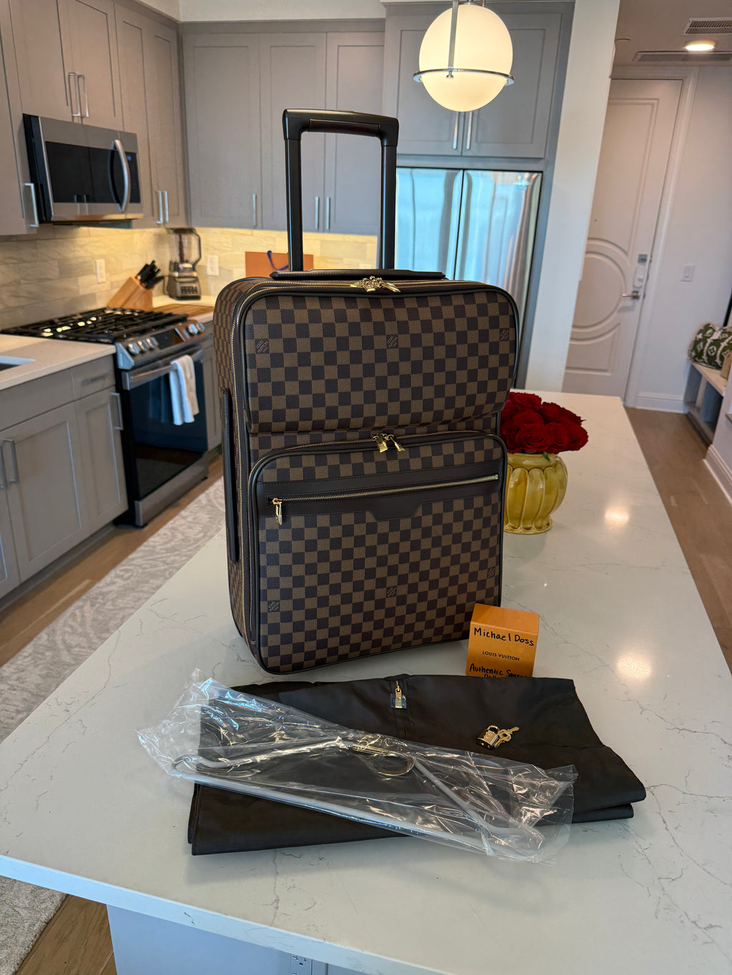 Louis Vuitton Pegase 55 Business Rolling Luggage