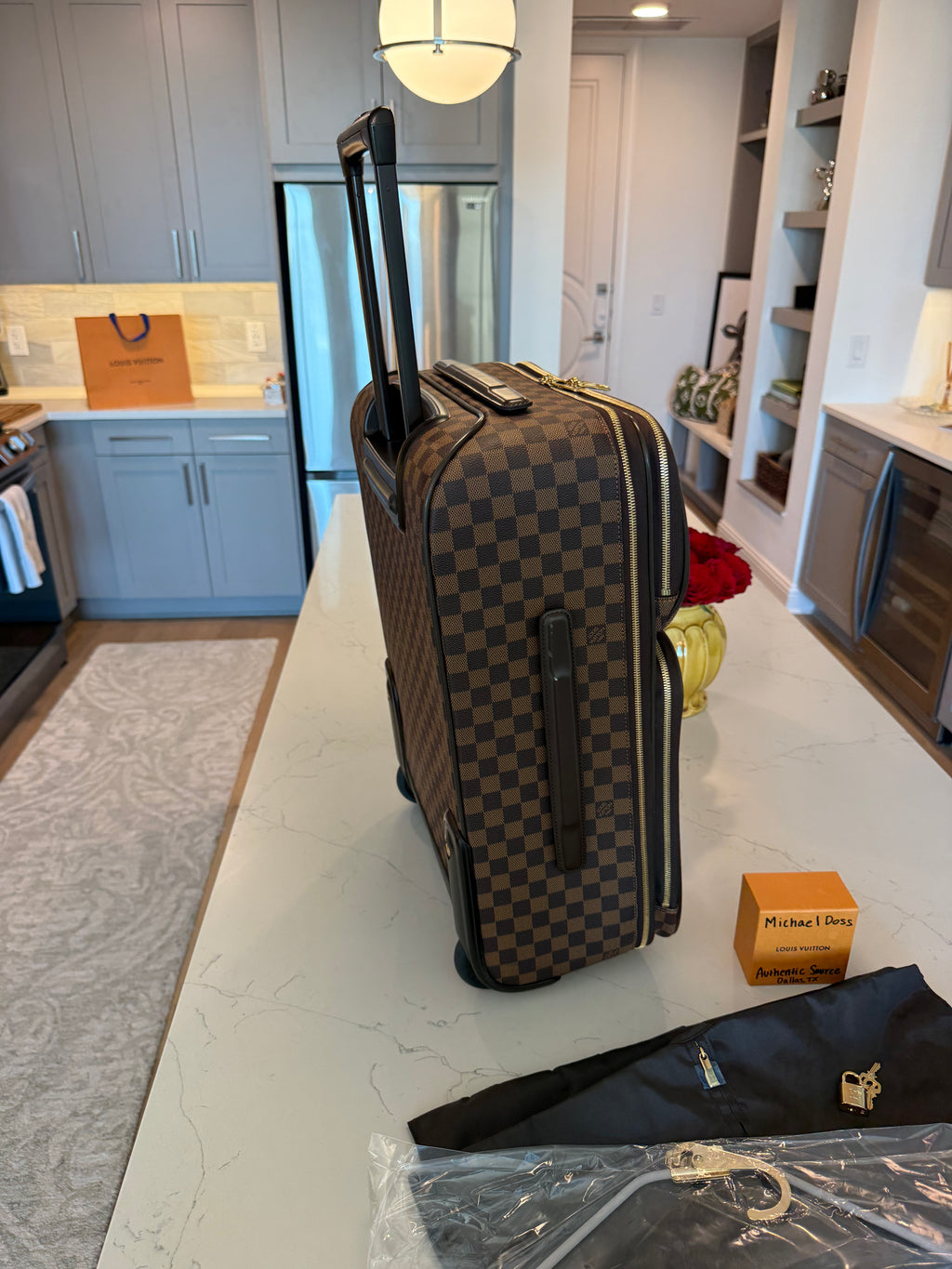 Louis Vuitton Pegase 55 Business Rolling Luggage