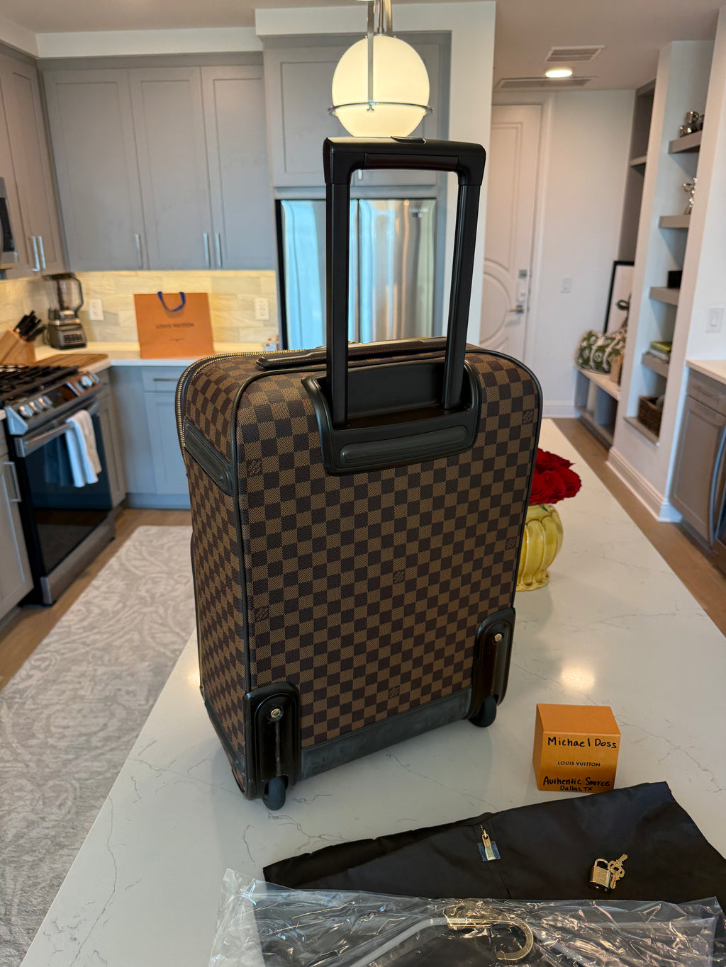 Louis Vuitton Pegase 55 Business Rolling Luggage