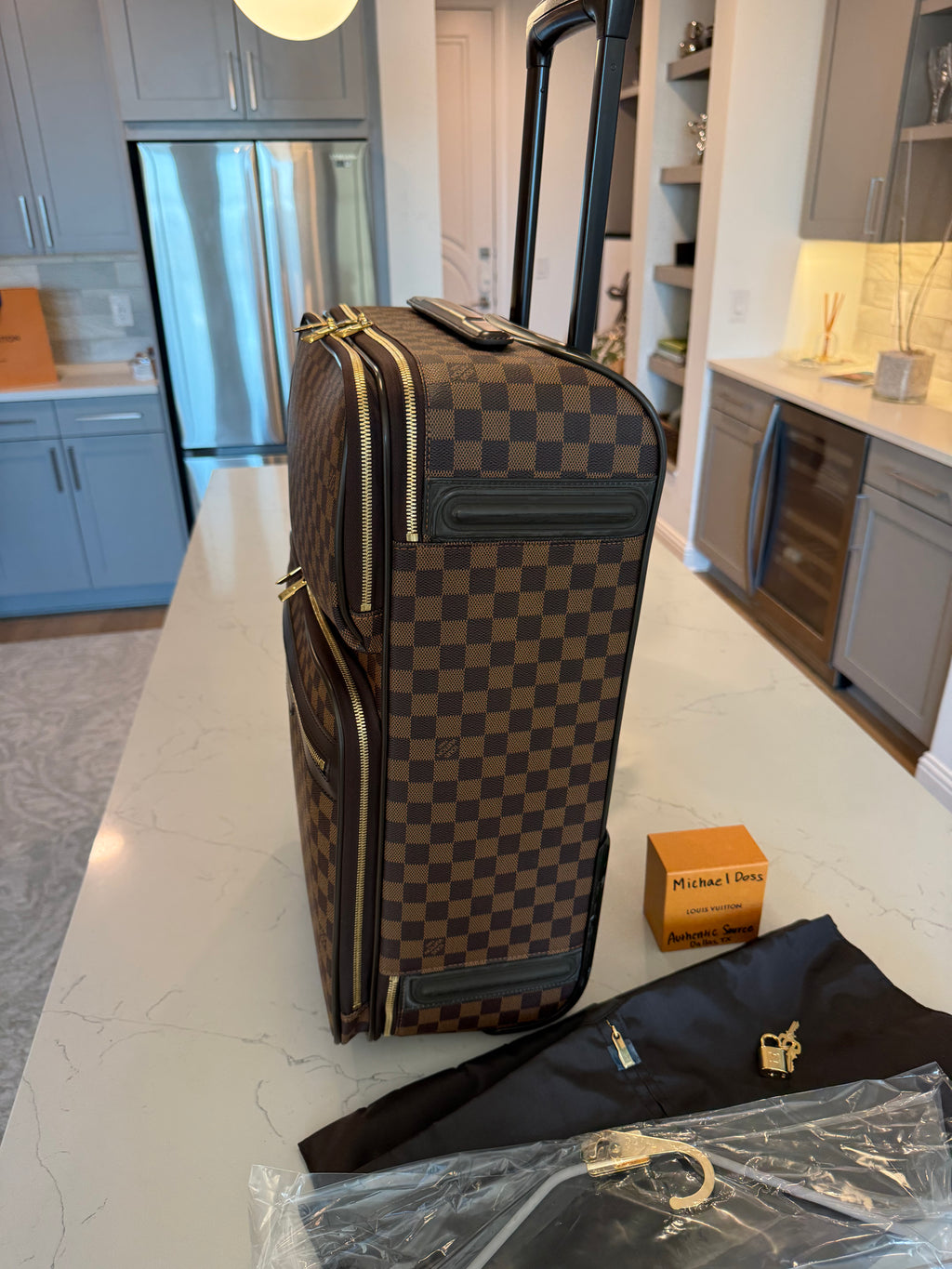 Louis Vuitton Pegase 55 Business Rolling Luggage