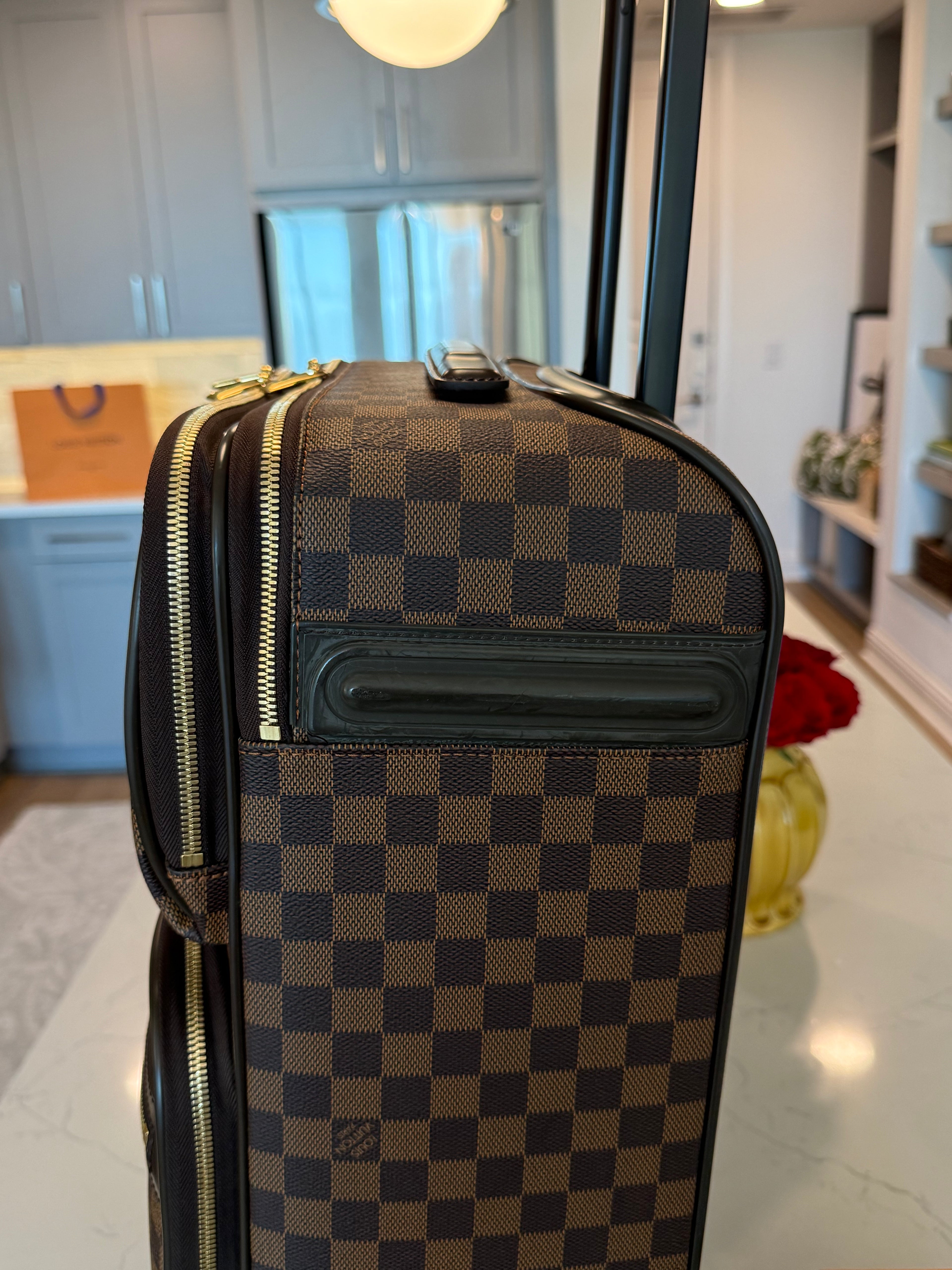 Louis Vuitton Pegase 55 Business Rolling Luggage