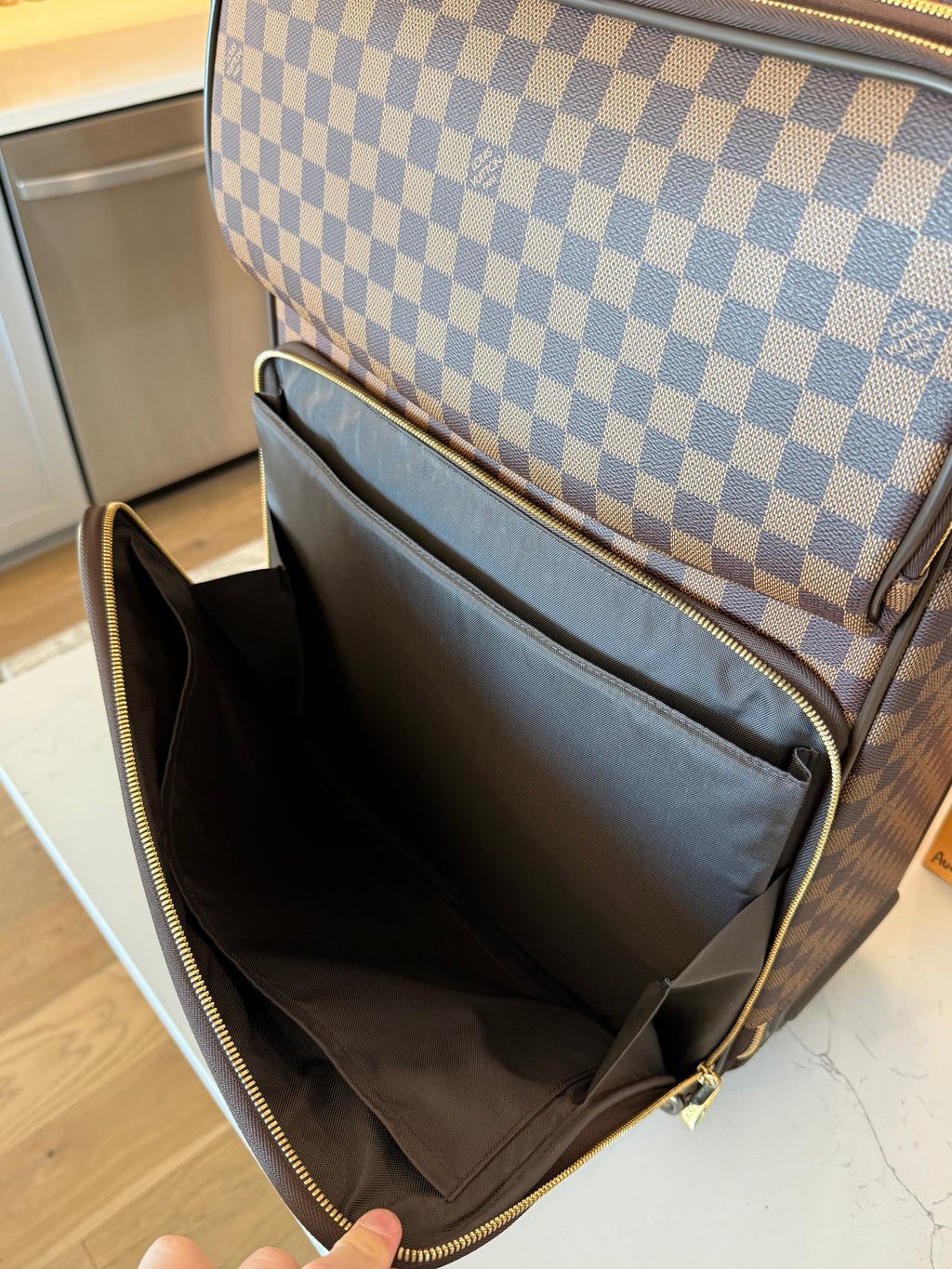 Louis Vuitton Pegase 55 Business Rolling Luggage