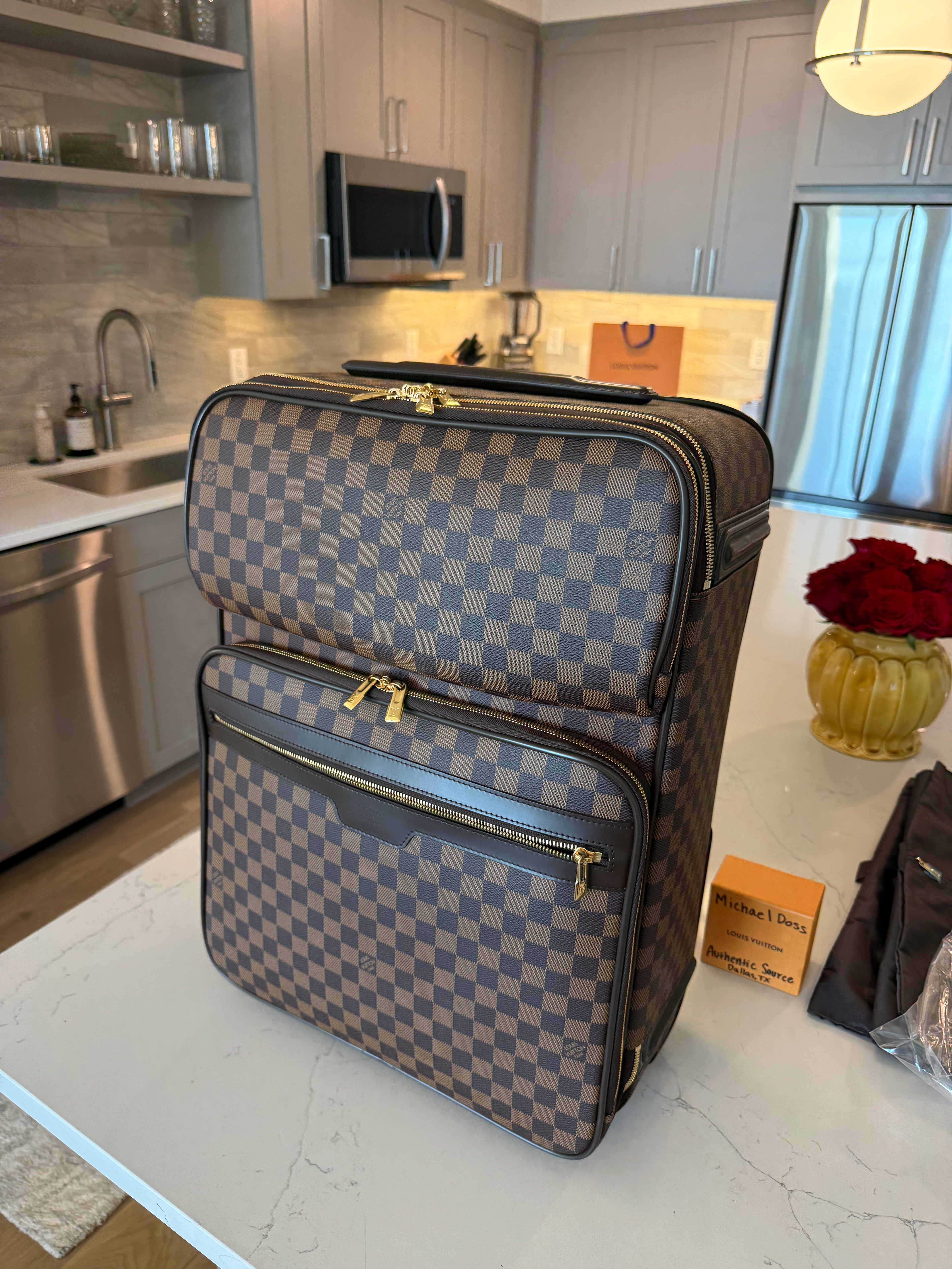 Louis Vuitton Pegase 55 Business Rolling Luggage