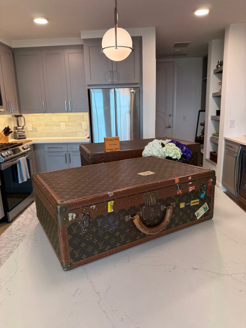 Rare Bisten 65 Vintage Trunk