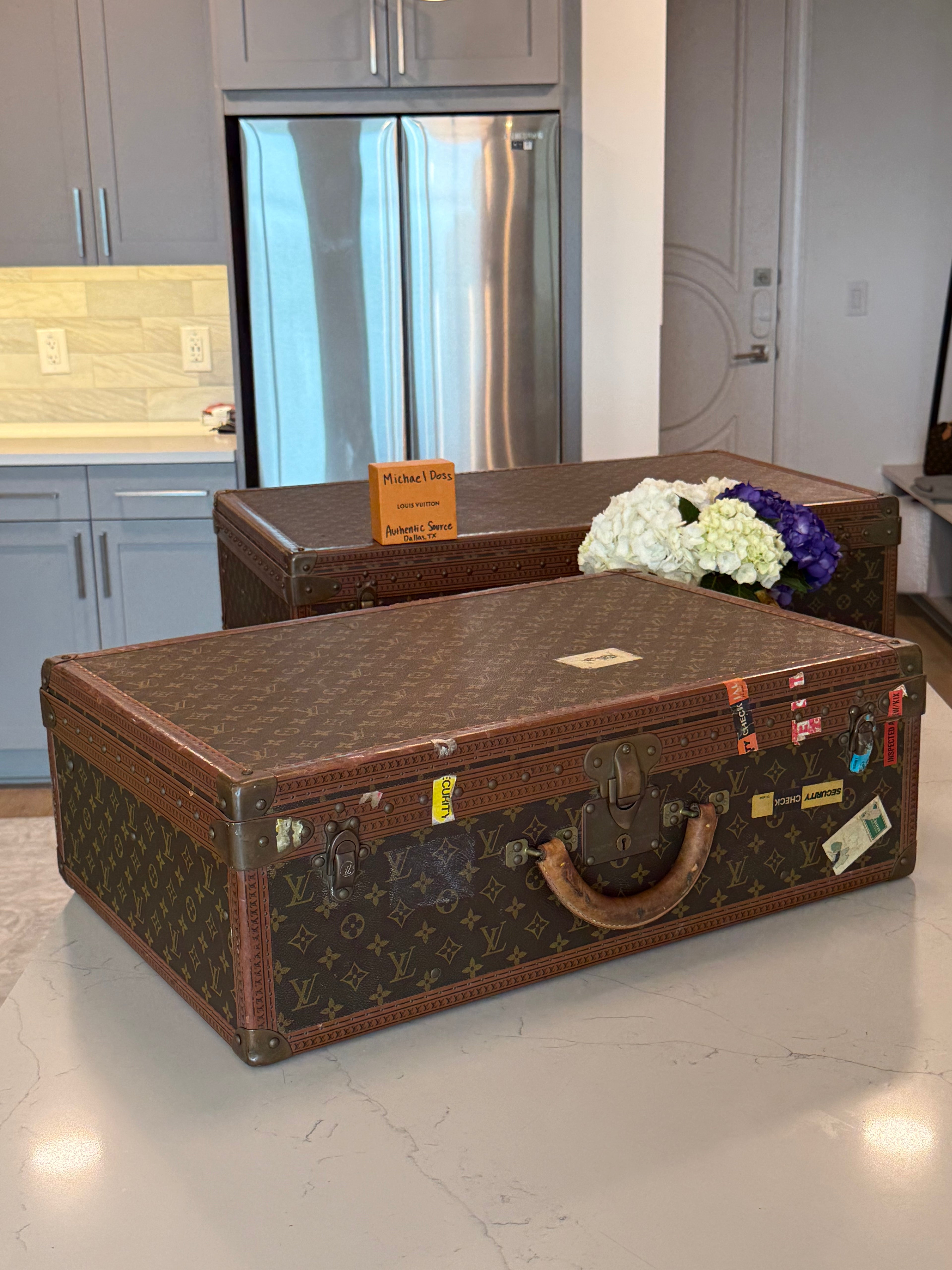 Rare Bisten 65 Vintage Trunk