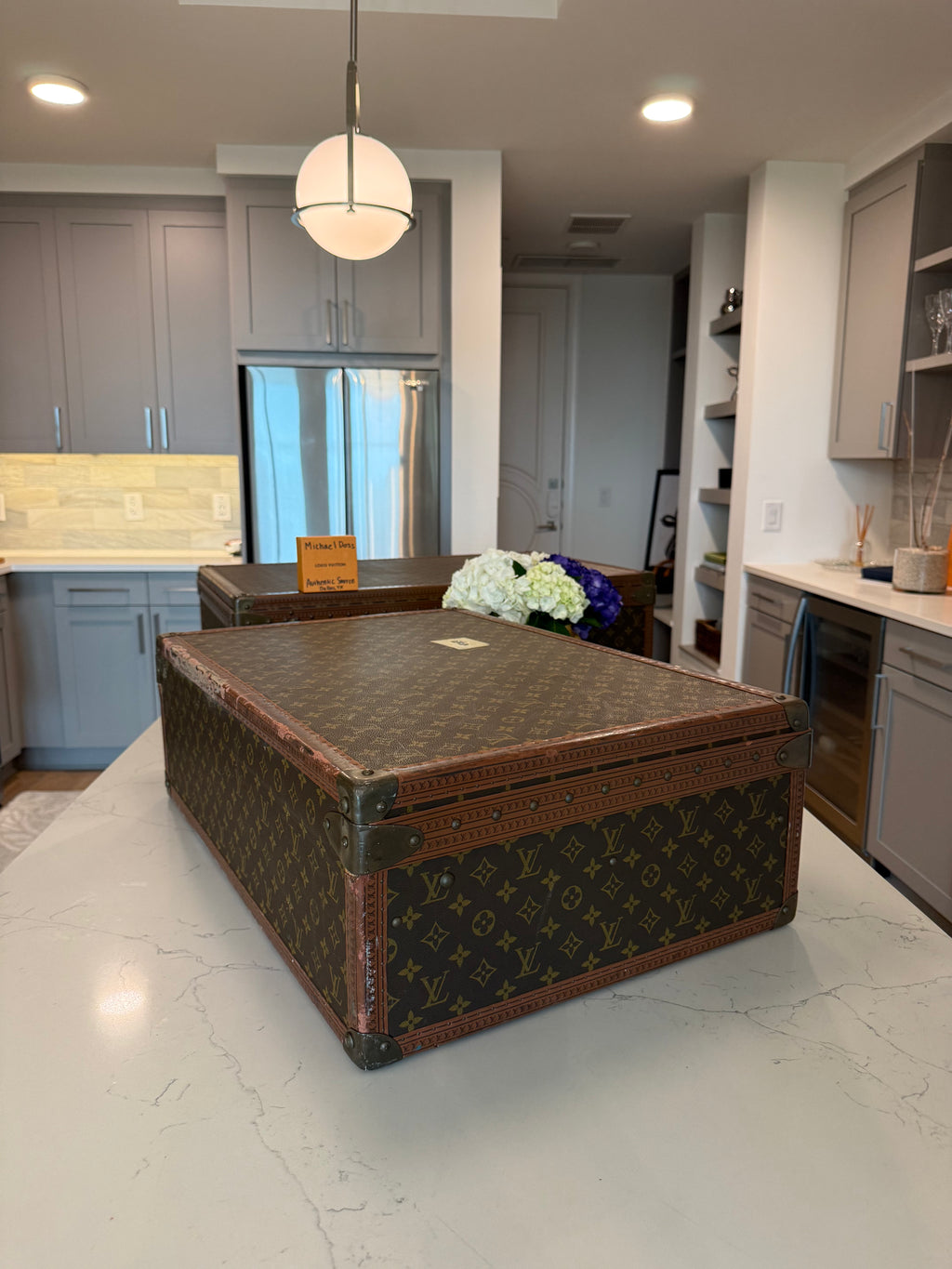 Rare Bisten 65 Vintage Trunk