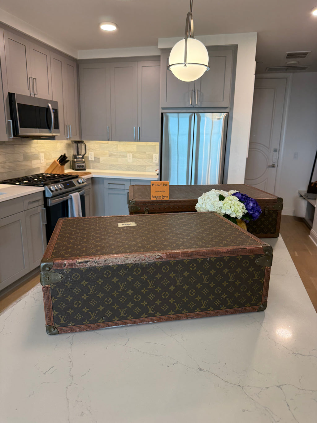 Rare Bisten 65 Vintage Trunk