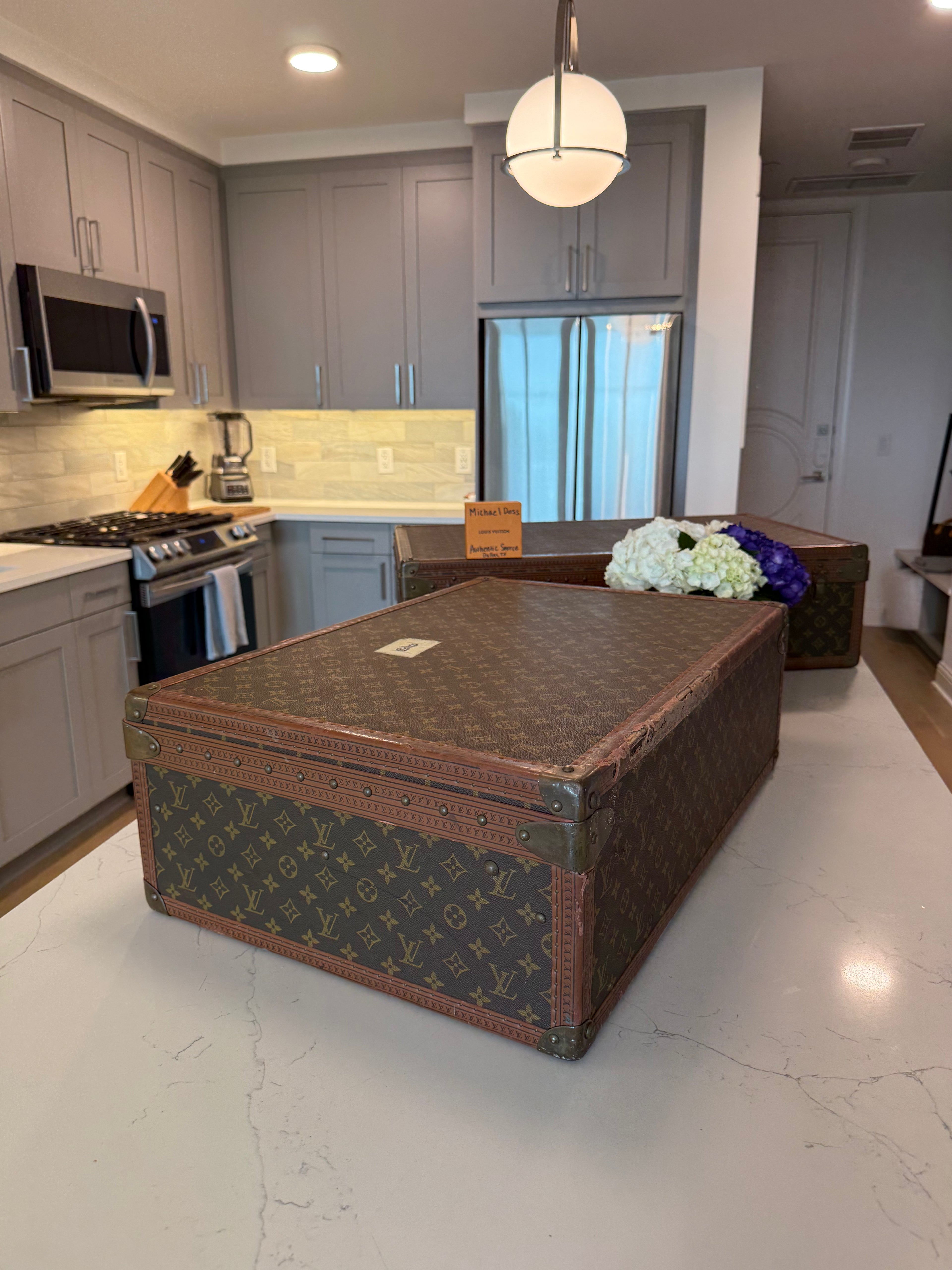 Rare Bisten 65 Vintage Trunk