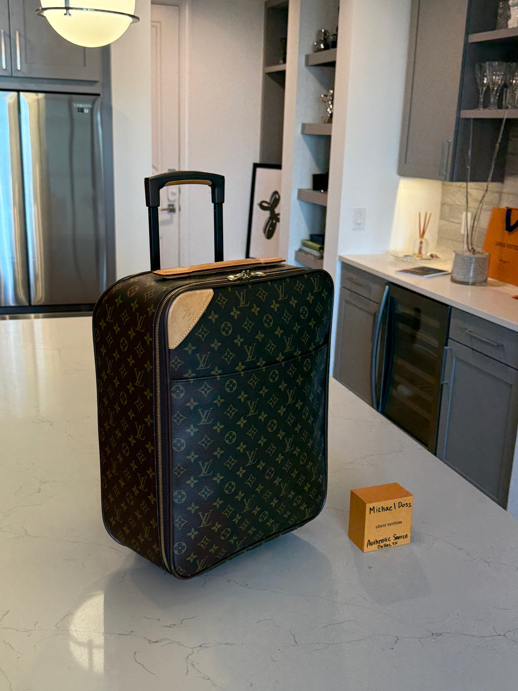 Louis Vuitton Pegase 45 Rolling Luggage