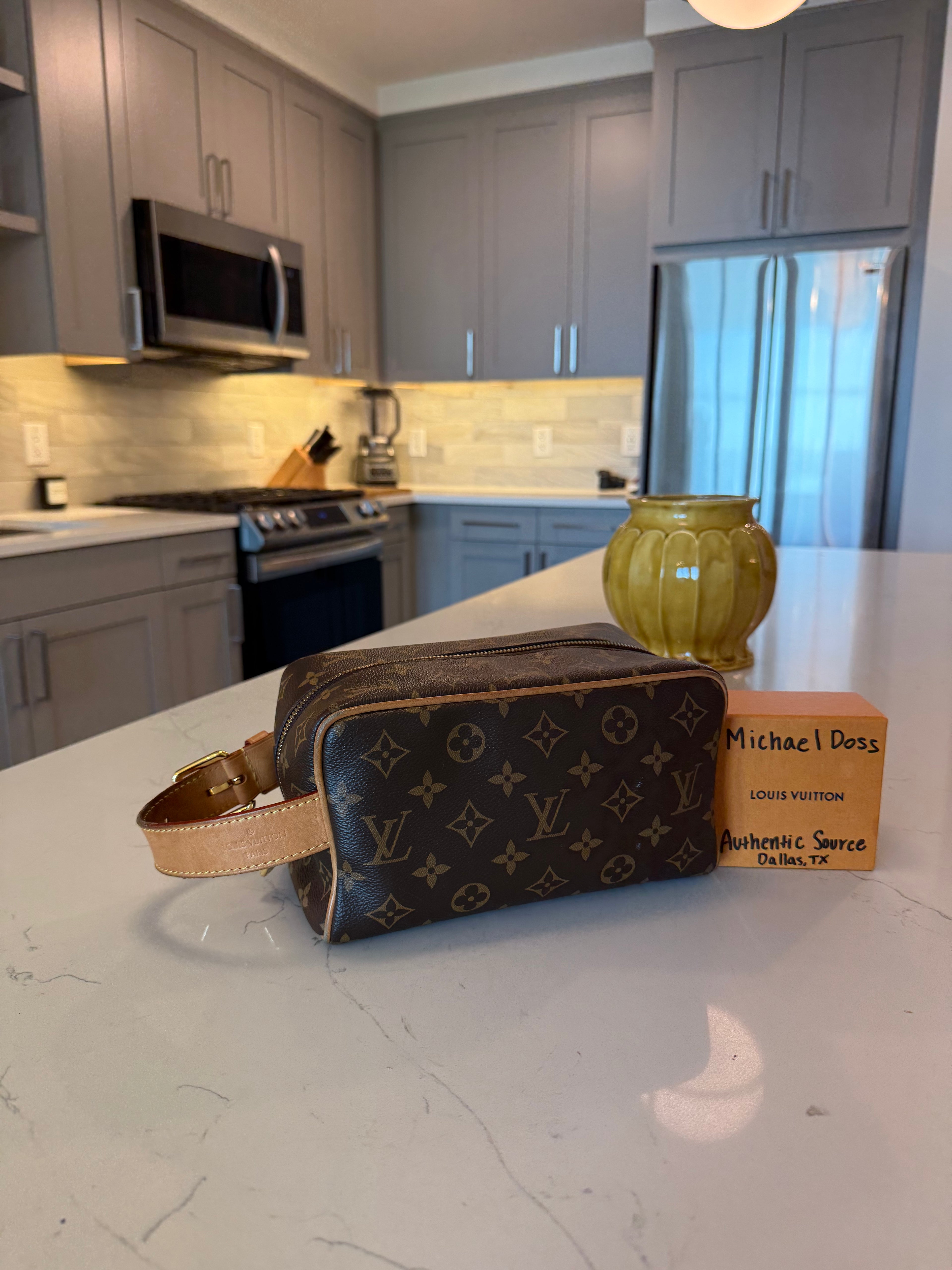 Louis Vuitton Locker Dopp Kit