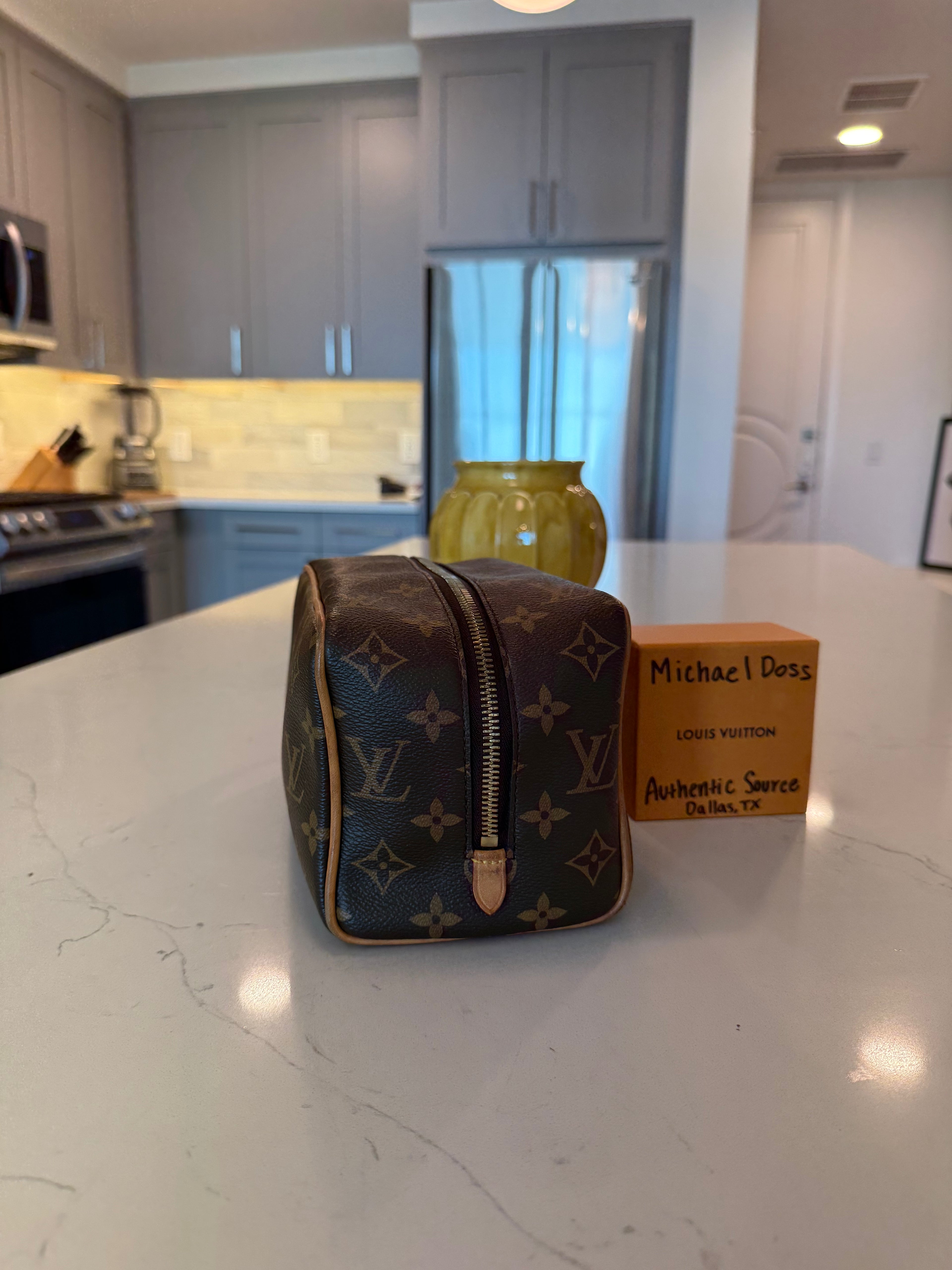 Louis Vuitton Locker Dopp Kit