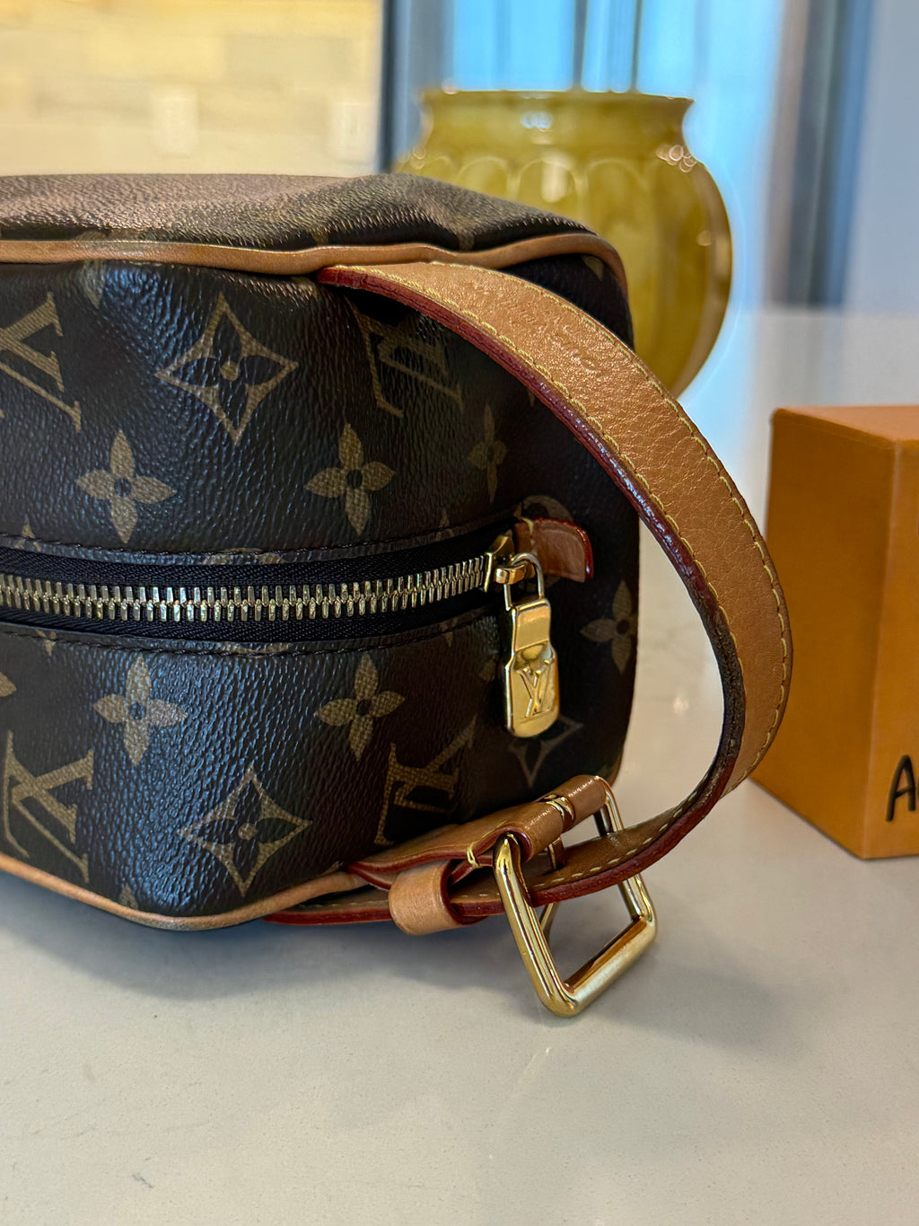 Louis Vuitton Locker Dopp Kit