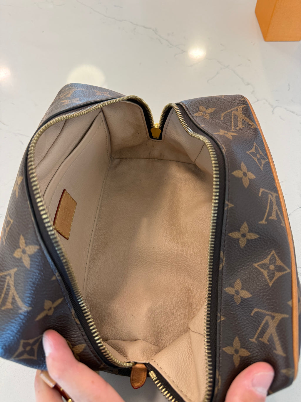 Louis Vuitton Locker Dopp Kit